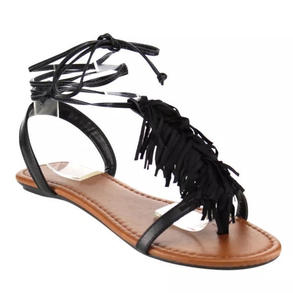 🌼5 for $25🌼 Black Fringe Sandals size 8 - Picture 2 of 7