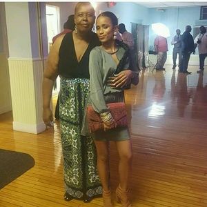 Meet your Posher, Deborah