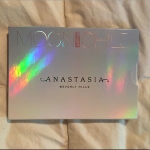 Anastasia Beverly Hills Moonchild Glow Kit