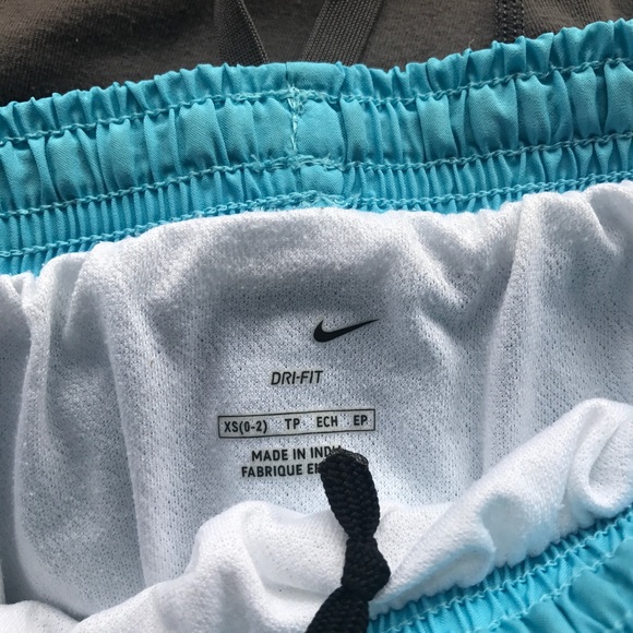 Nike DRI-FIT Gap Shorts bundle (2 xs) - Picture 5 of 5