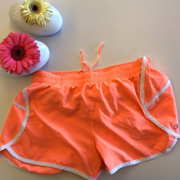 Nike DRI-FIT Gap Shorts bundle (2 xs) - Picture 3 of 5