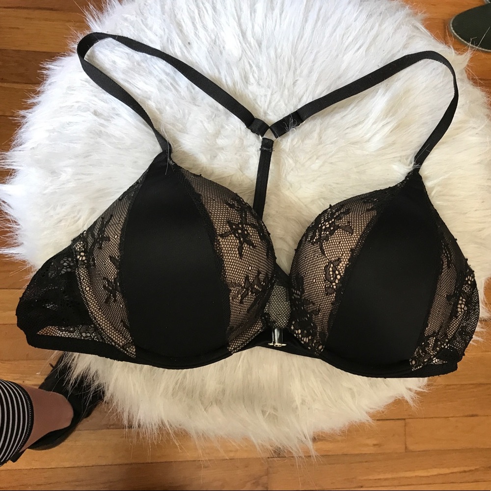 Victoria's Secret bombshell plunge bra