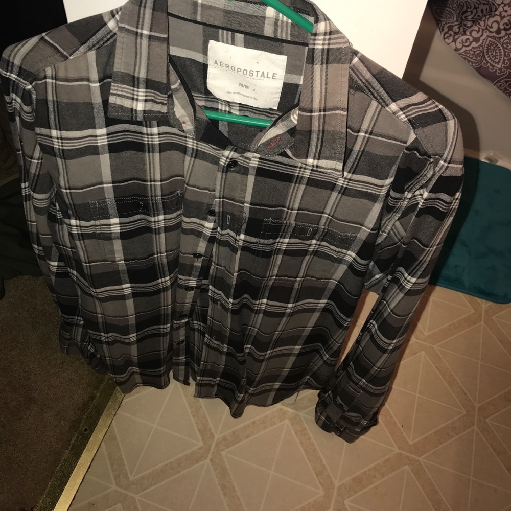 Long sleeve gray shirt