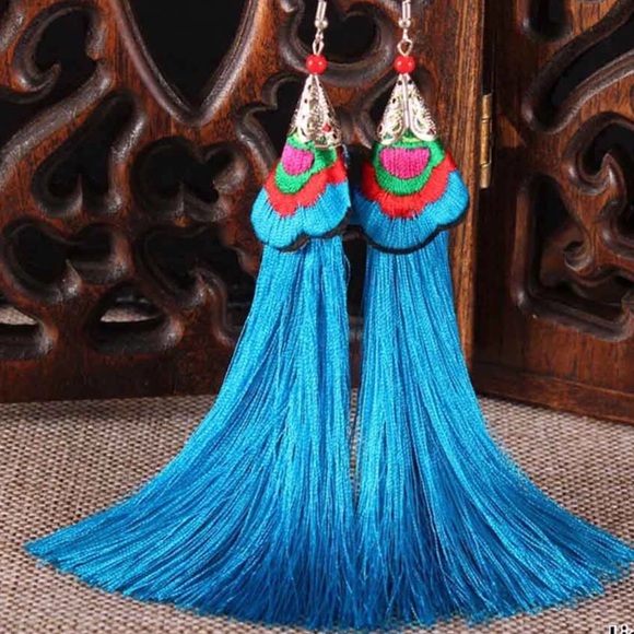 Unique Long Fringe Earrings - Picture 5 of 6