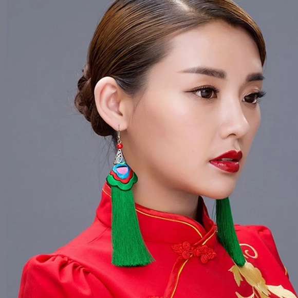 Unique Long Fringe Earrings - Picture 6 of 6