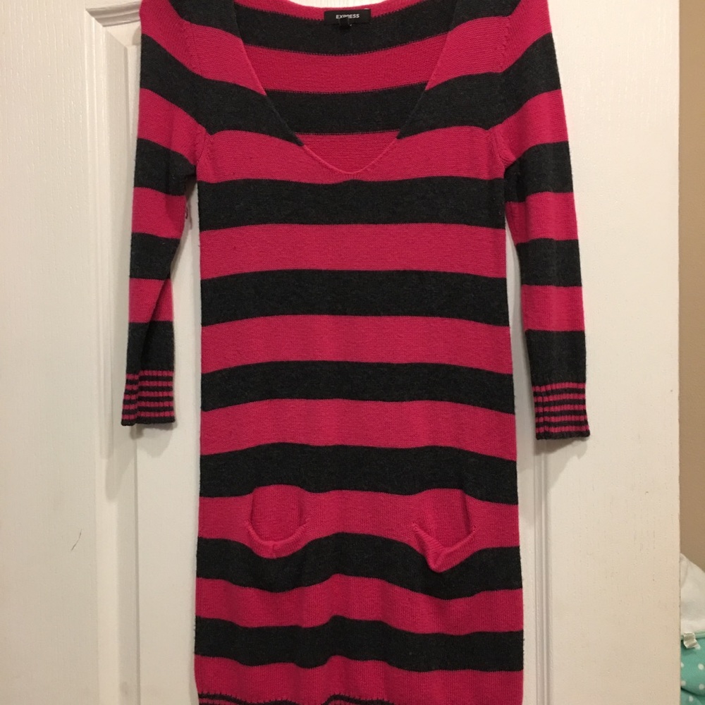 GUC EXPRESS SWEATER DRESS