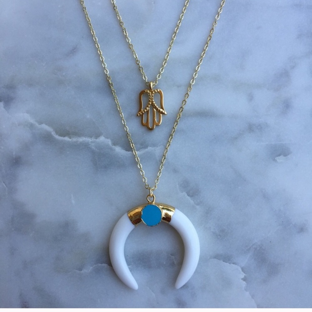 ❣️ONLY 1 LEFT! ❣️ Hamsa choker necklace
