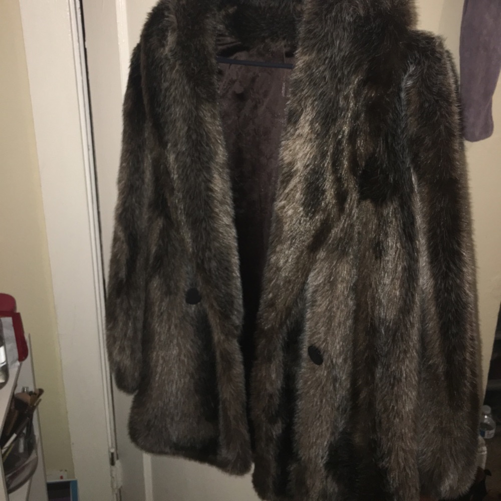 Hillmoor New York Vintage Faux Fur