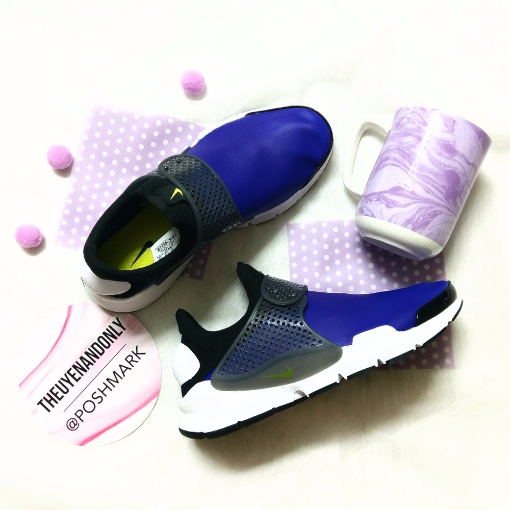 *1HR SALE*💠NEW💠 Nike Water-Proof Sock Dart SE