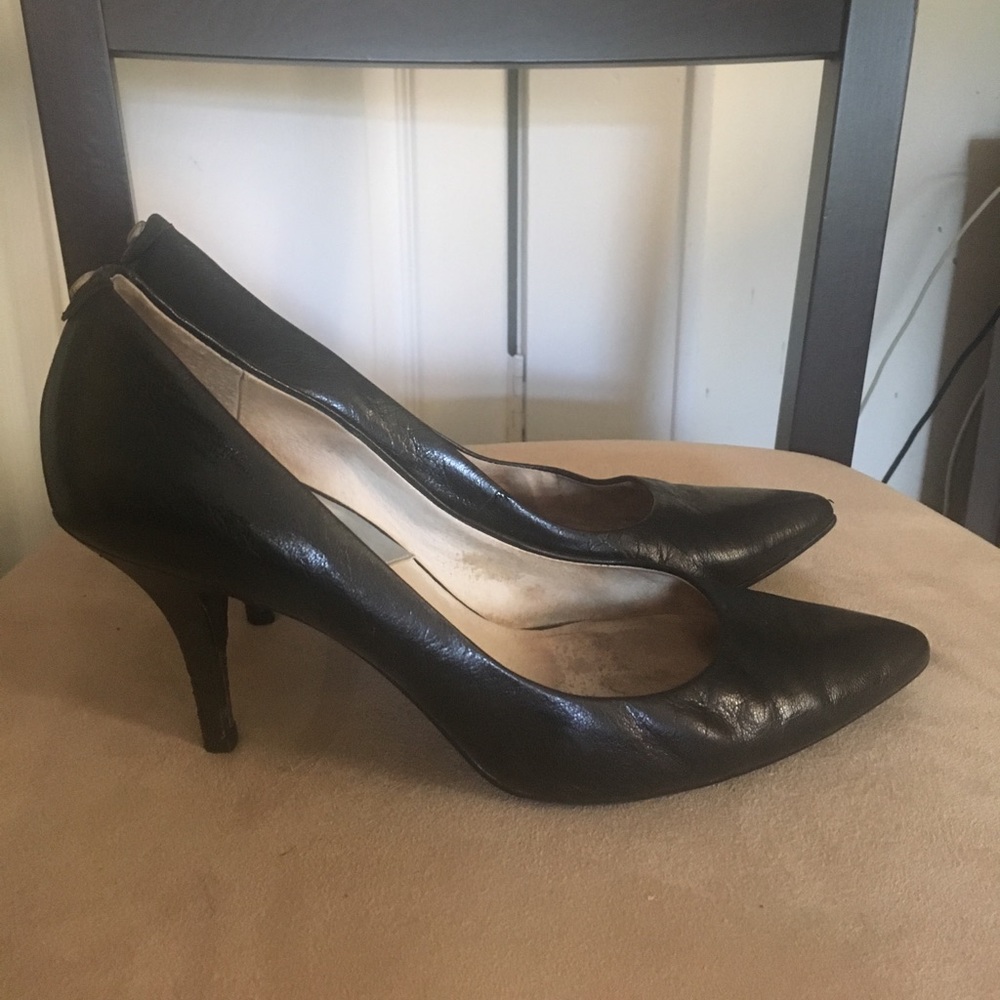 Michael kors black soft leather pump