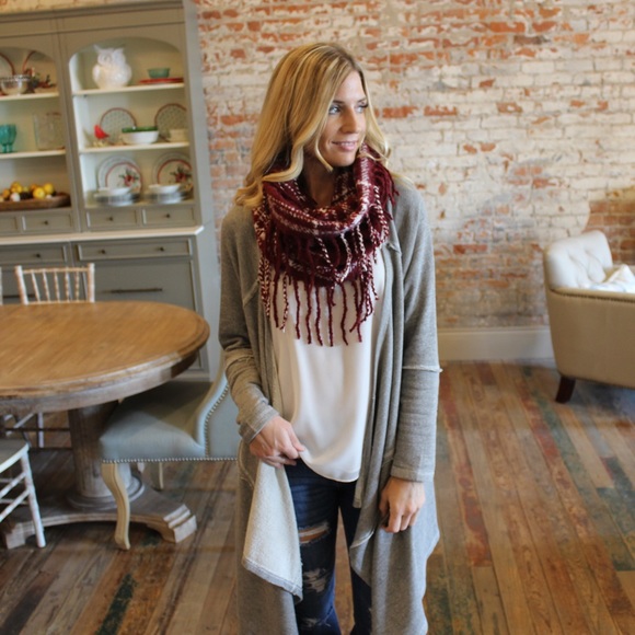 Burgundy ivory Cross pattern fringe infinity scarf - Picture 3 of 4