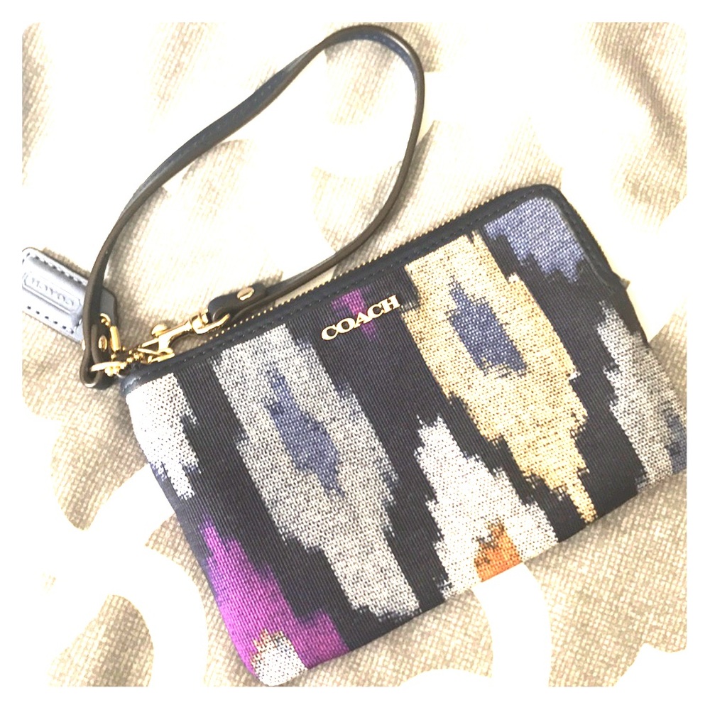 Brand new navy blue Coach wristlet!