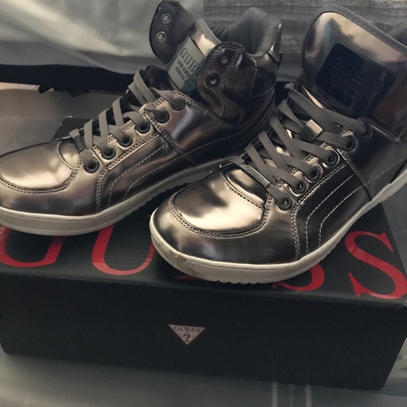 Guess high top sneakers - Picture 1 of 5