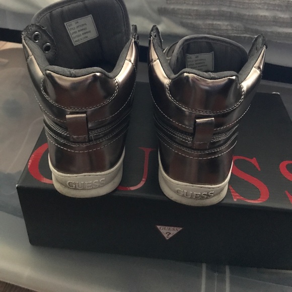 Guess high top sneakers - Picture 4 of 5