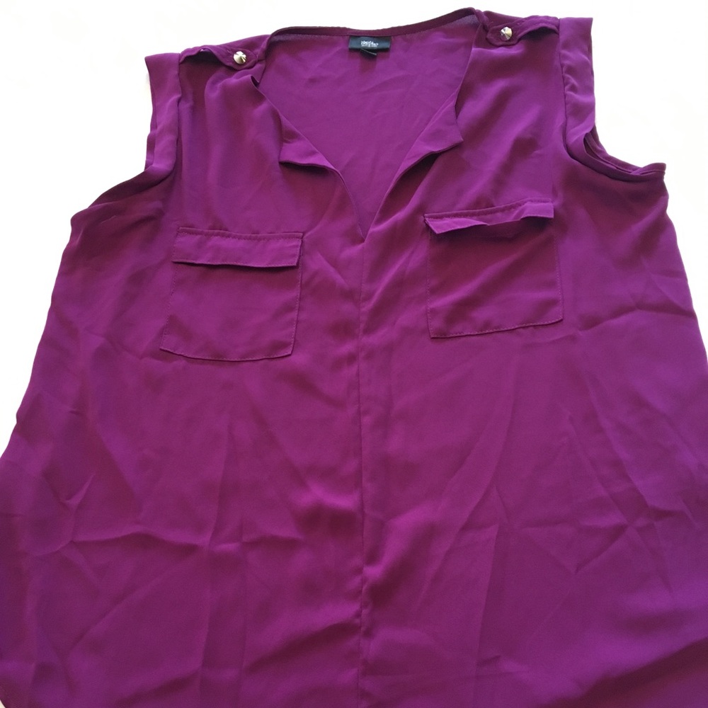 🎉Tunic/blouse with gold  stud details