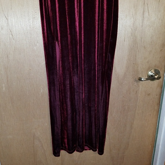 Pandora Floor Length Gown - Picture 2 of 5