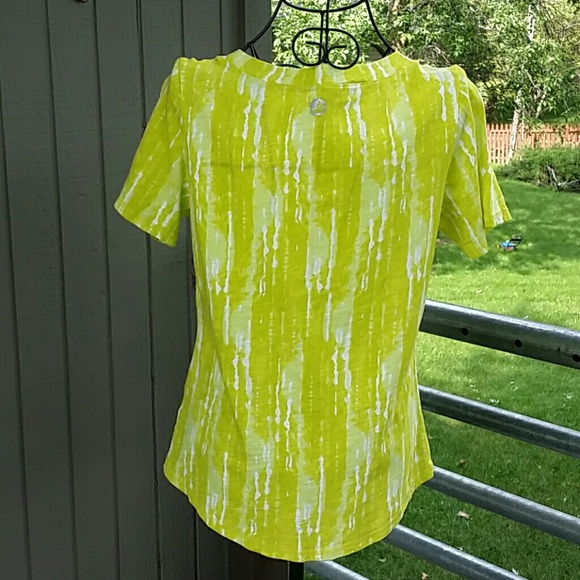 Top - Picture 4 of 4