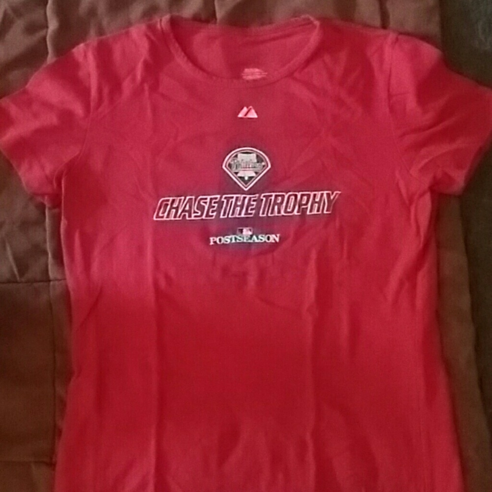 Phillies T-shirt