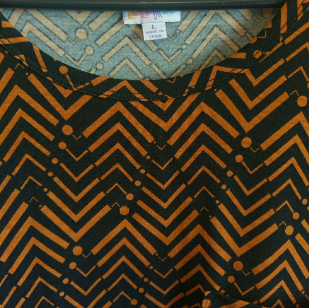 NWT Halloween L Carly