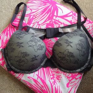 Victoria Secret Demi uplift biofit bra
