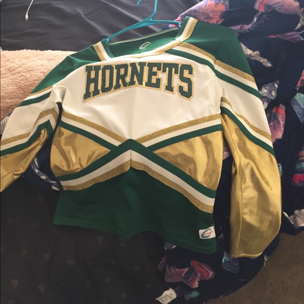 I am selling this cheerleading skirt and top.