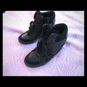 Aldo wedge tennis shoes