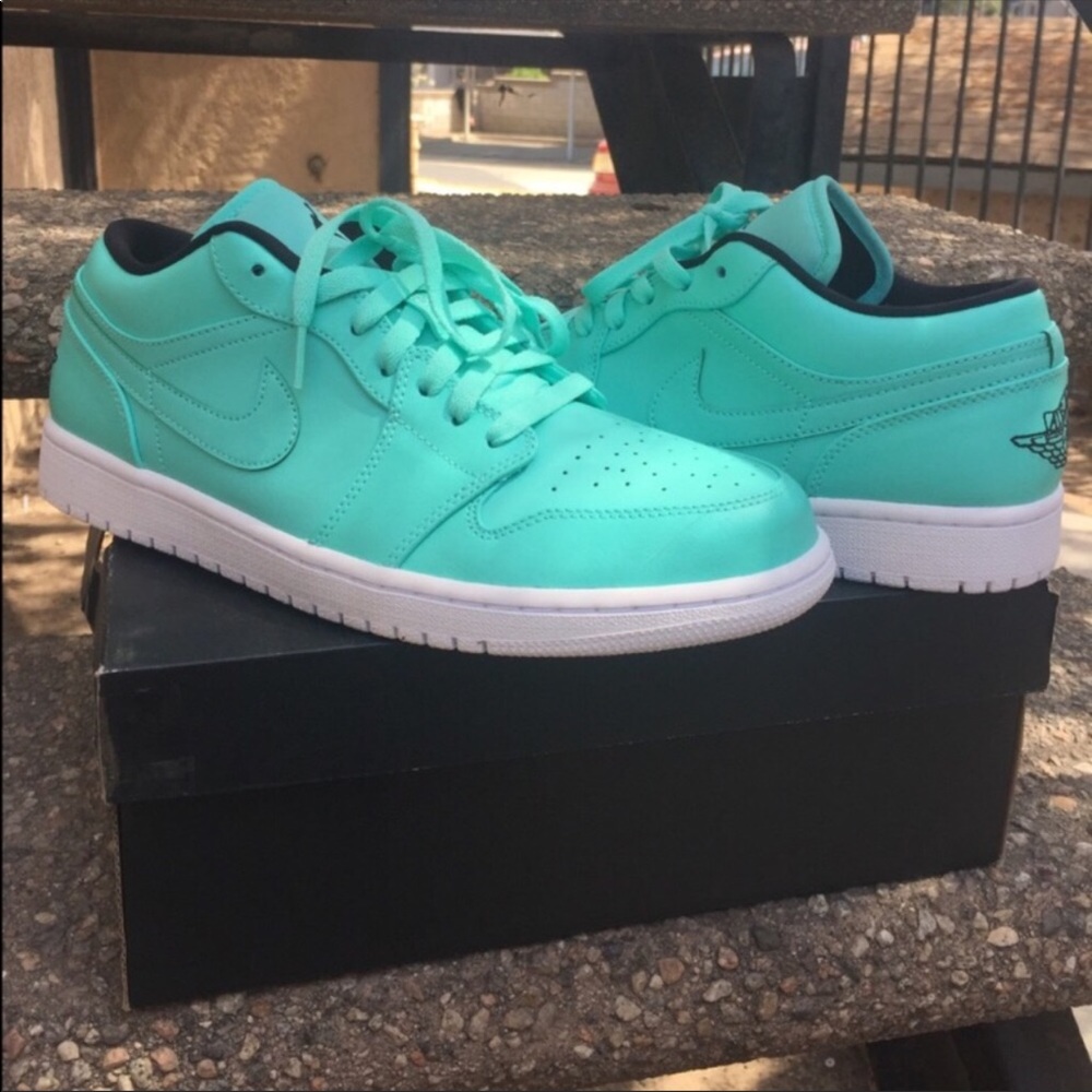Jordan 1 Low Tiffany