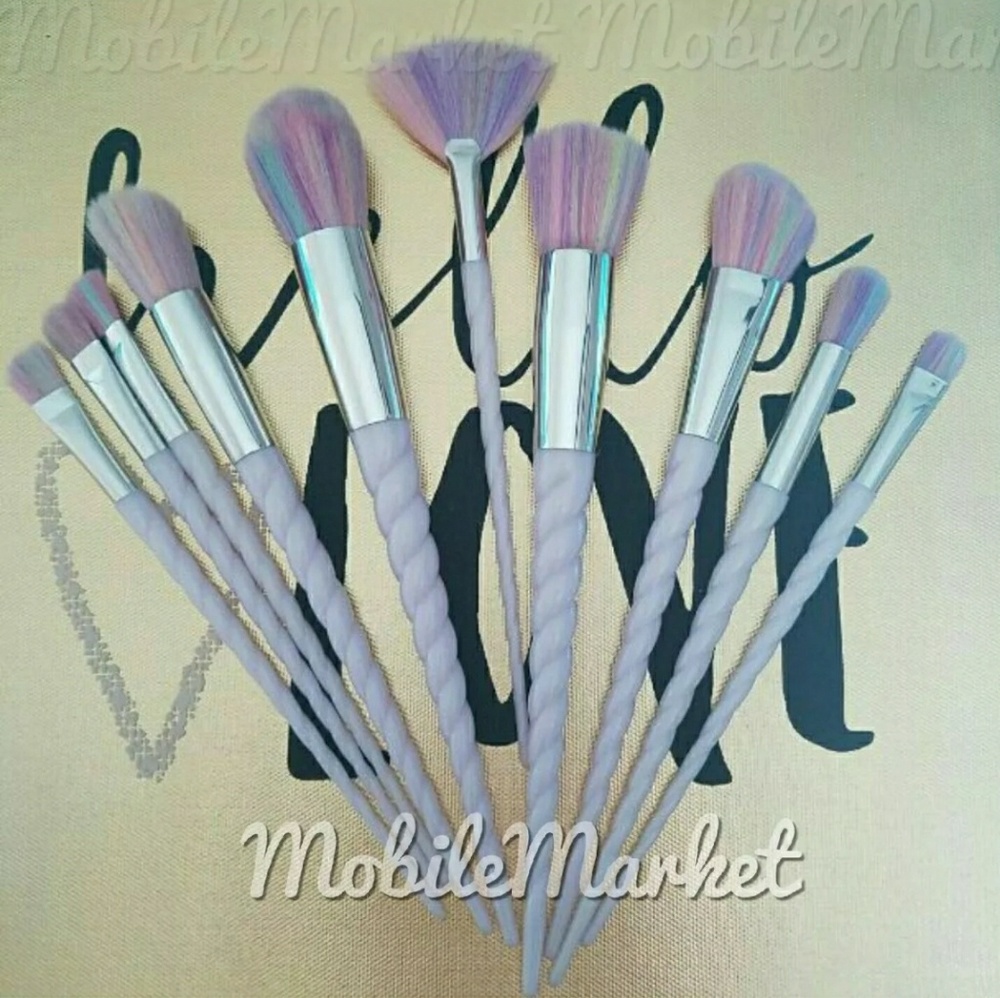 🦄🦄🦄 10 piece set unicorn horn makeup brushes