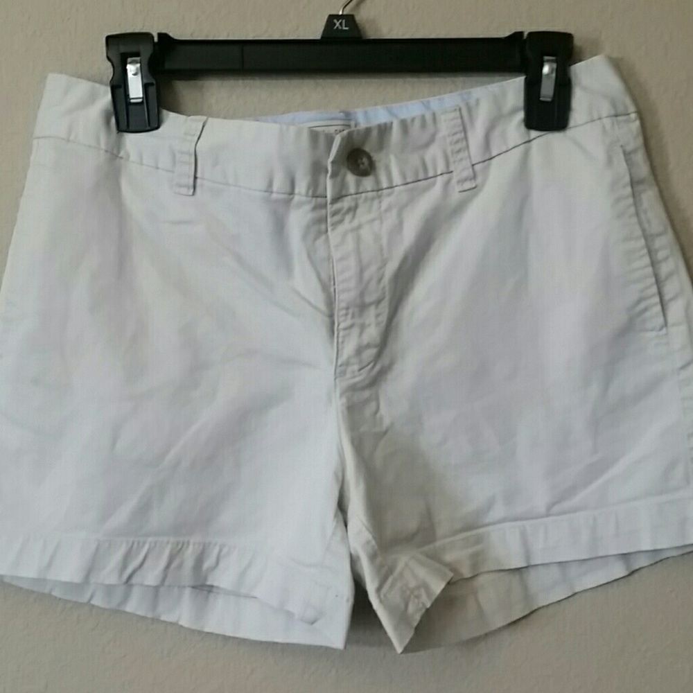 Khaki 4" shorts