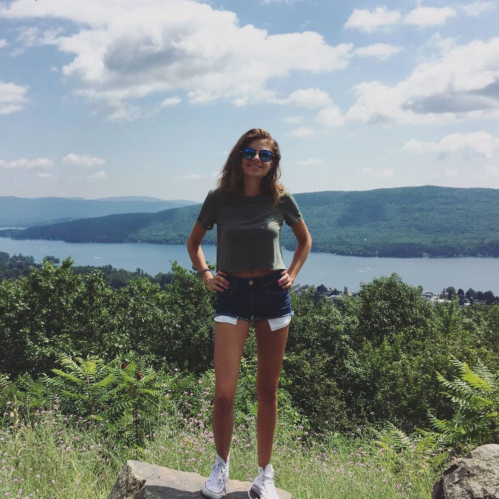 Meet your Posher, Emily