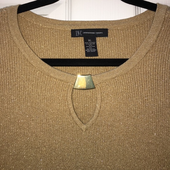 Top - Picture 2 of 3