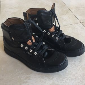 Bally Odrian men's boots size 9D in black leather