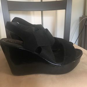 Kenneth Cole wedge platform