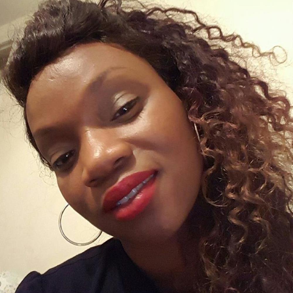 Meet your Posher, Lakia