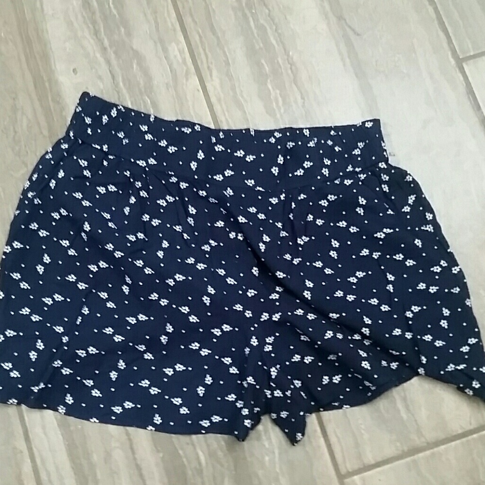 Shorts "skirt"