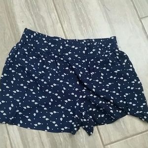 Shorts "skirt"