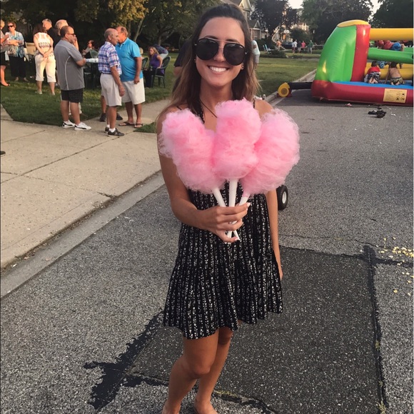 Meet your Posher, Lindsay - Picture 1 of 1