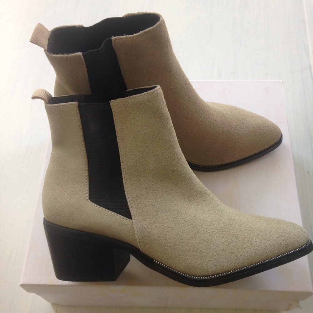 BRAND NEW Sol Sana Edgar Suede Taupe Boots Size 37