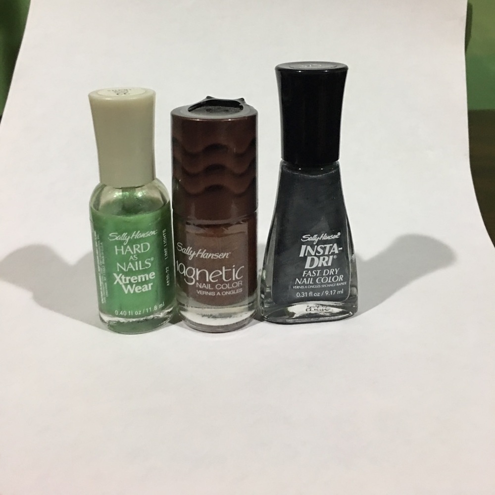 Sally Hansen nail polish