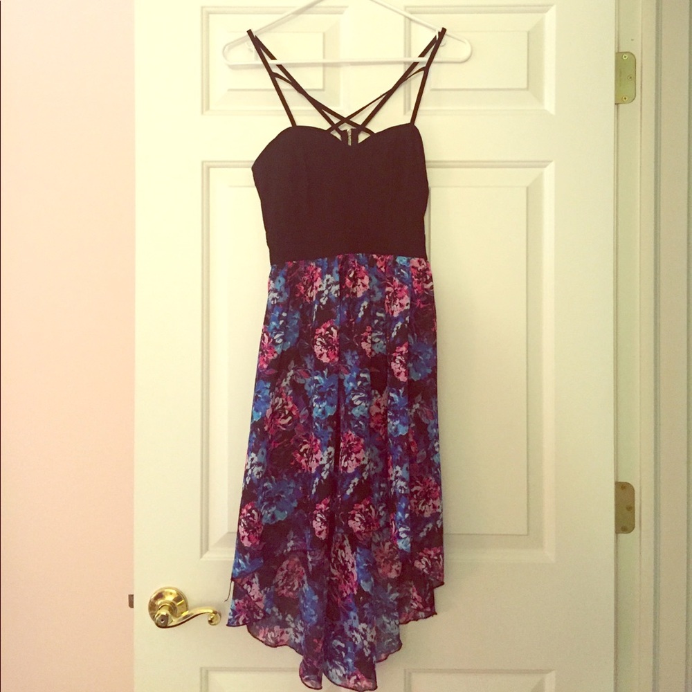 High low criss-cross floral dress