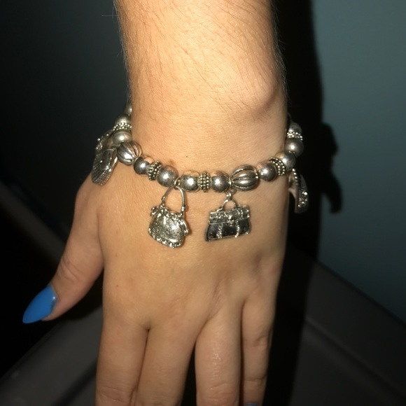 Shopping bag charm bracelet - Picture 3 of 4
