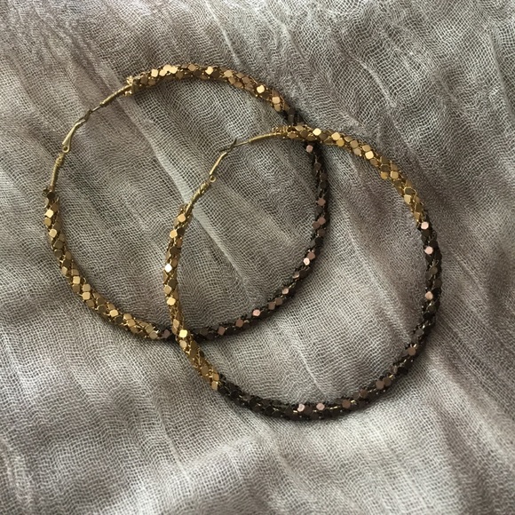 Hoop Earrings - Picture 1 of 2