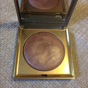 STILA HEAVENS HUE HIGHLIGHTER in Kitten