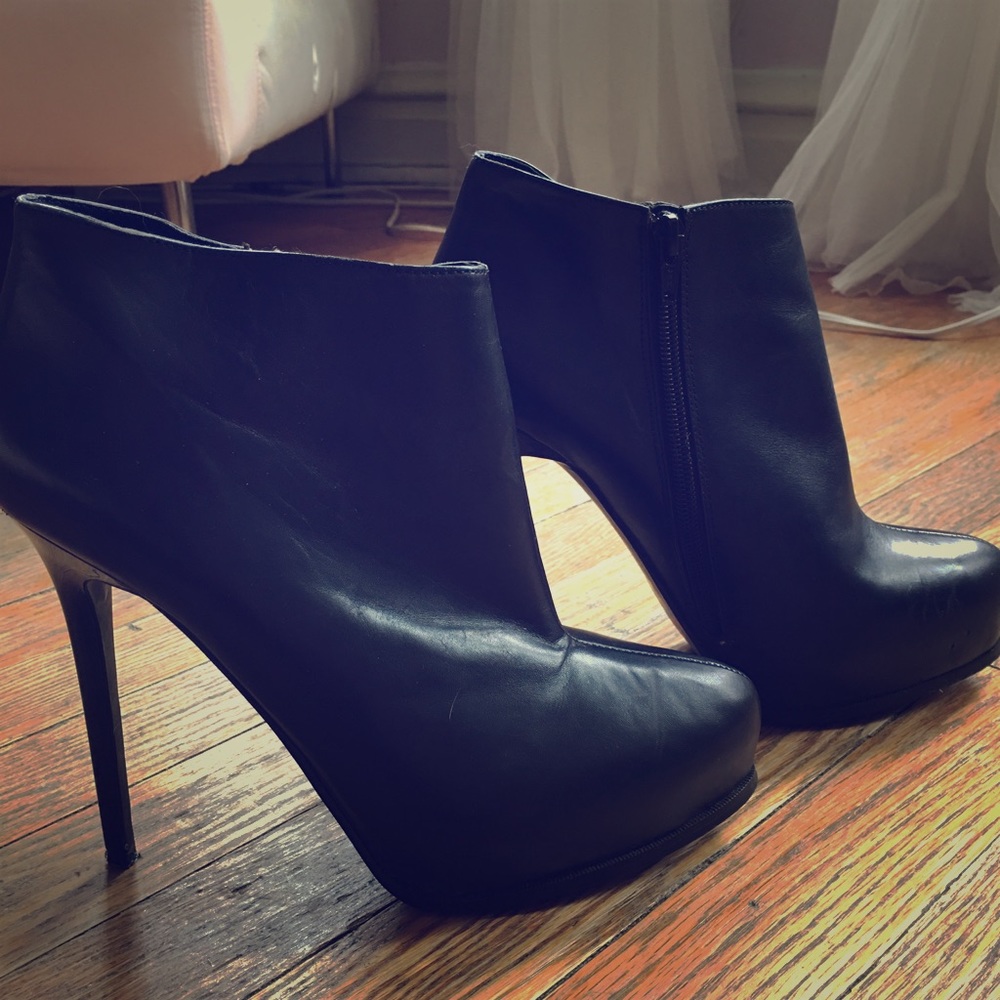 Black Aldo Stiletto Ankle Booties