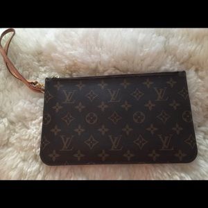 Louis Vuitton Neverfull pouch / wristlet