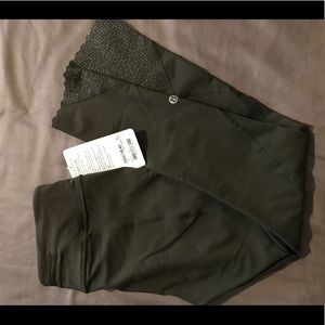 NWT Lululemon tight stuff tight green sz 6.