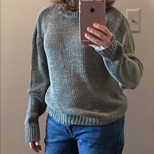 Gorgeous green loose knit top