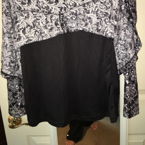 Top - Picture 3 of 6