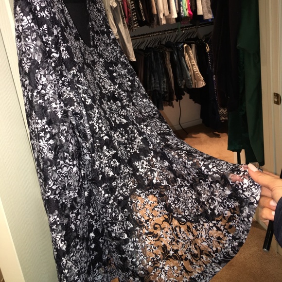 Top - Picture 4 of 6