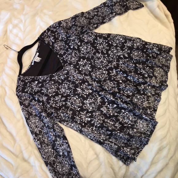 Top - Picture 6 of 6